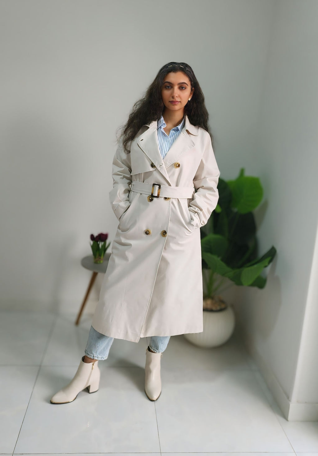 Classy Trench Coat in Light Beige