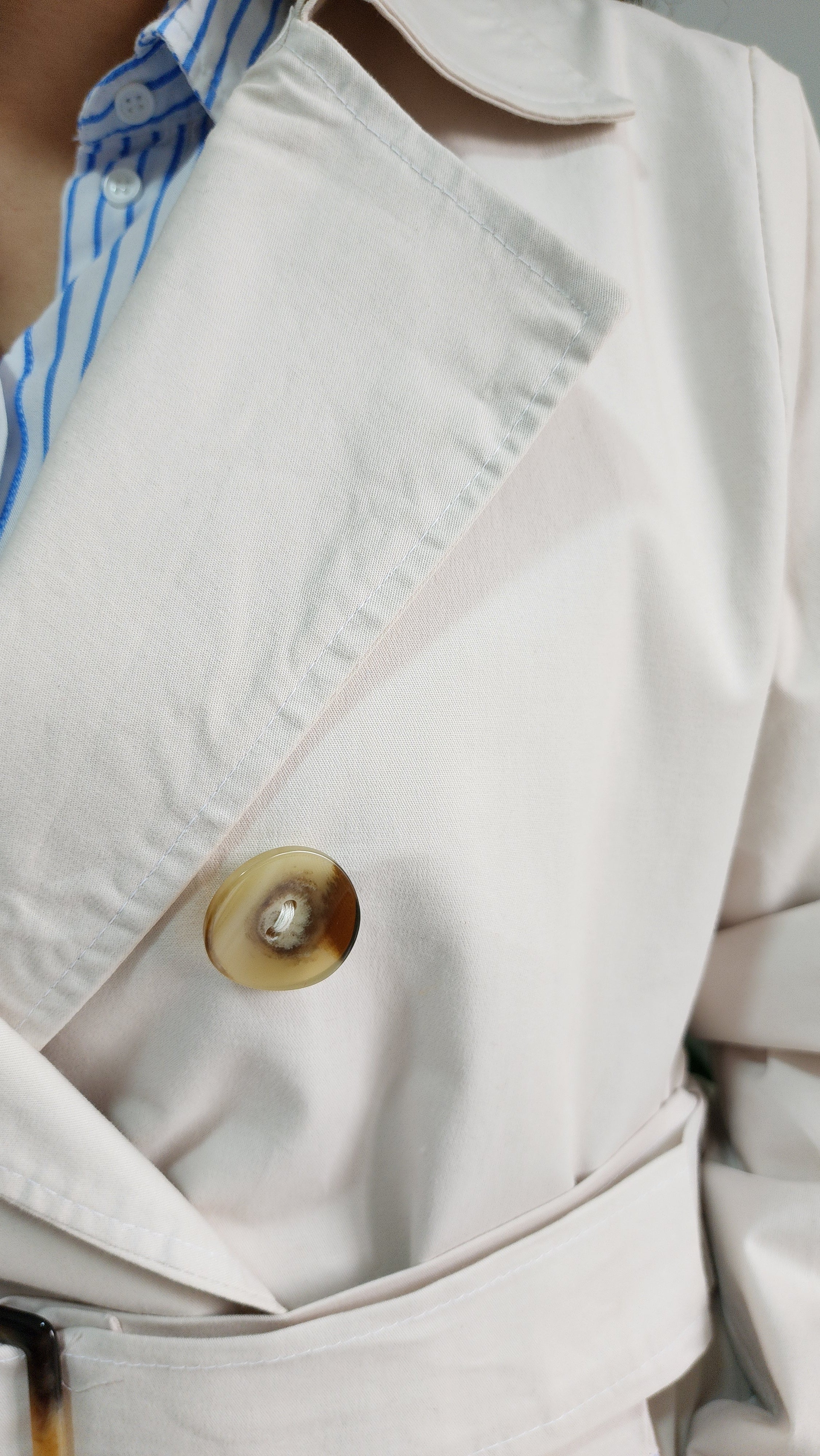 Classy Trench Coat in Light Beige